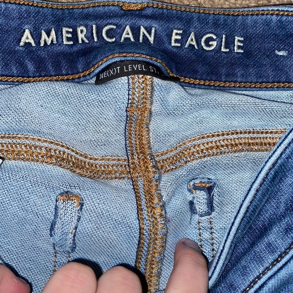 American Eagle skinny ripped jeans - Picture 3 of 4